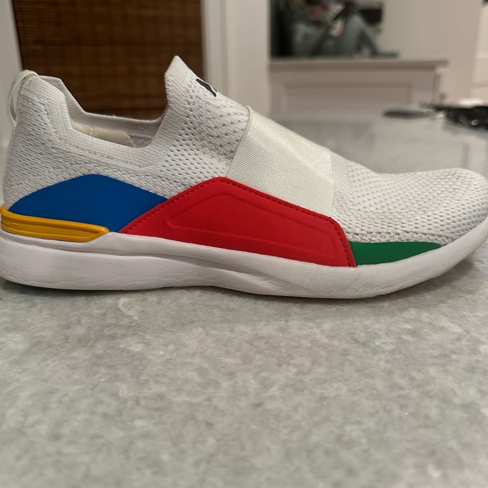 Women’s APL Sneaker 7.5